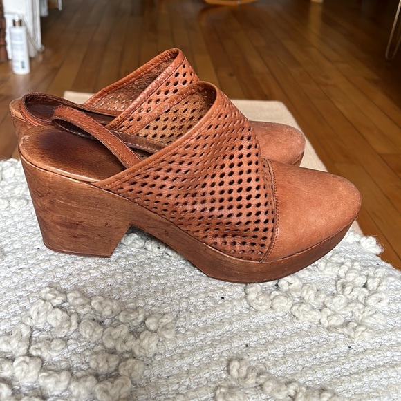 FREE PEOPLE Leather Clogs - Picture 3 of 10